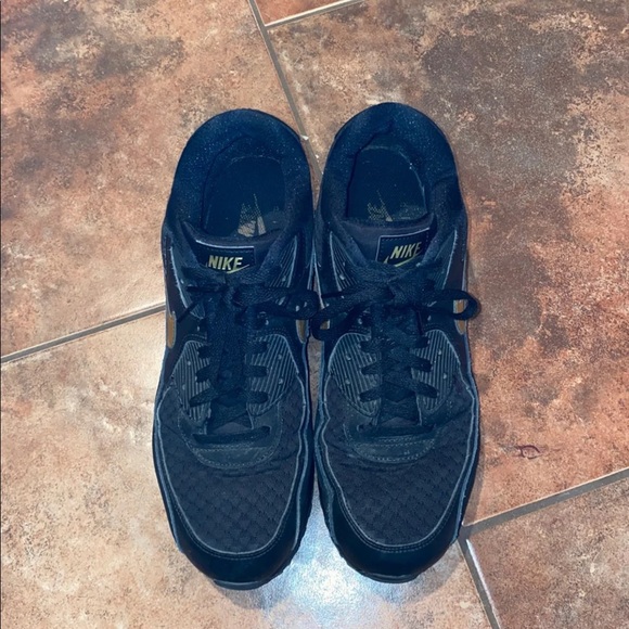 Nike Air Max - Picture 2 of 5